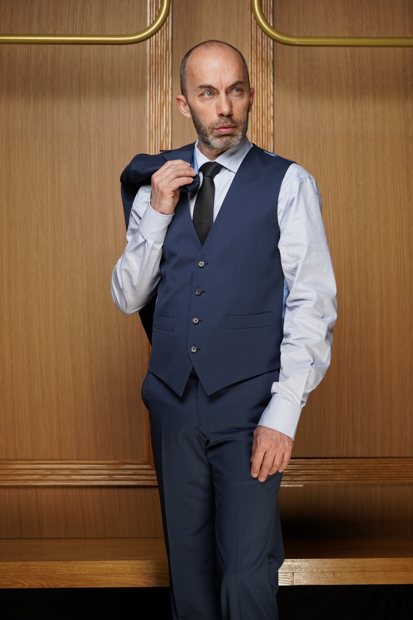 Costume trois pièces bleu marine CTH2