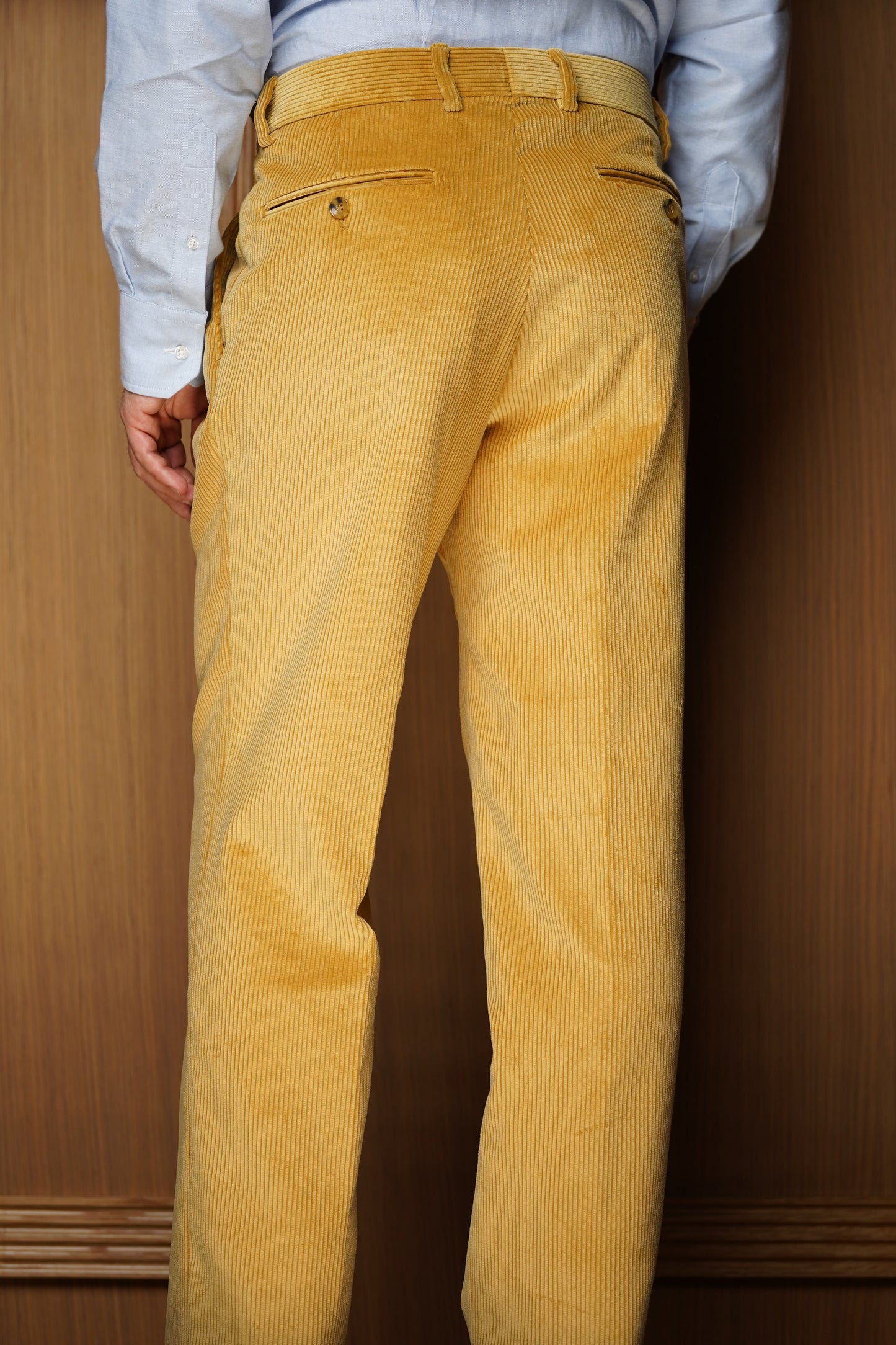 Pantalon en velours lourd à pinces