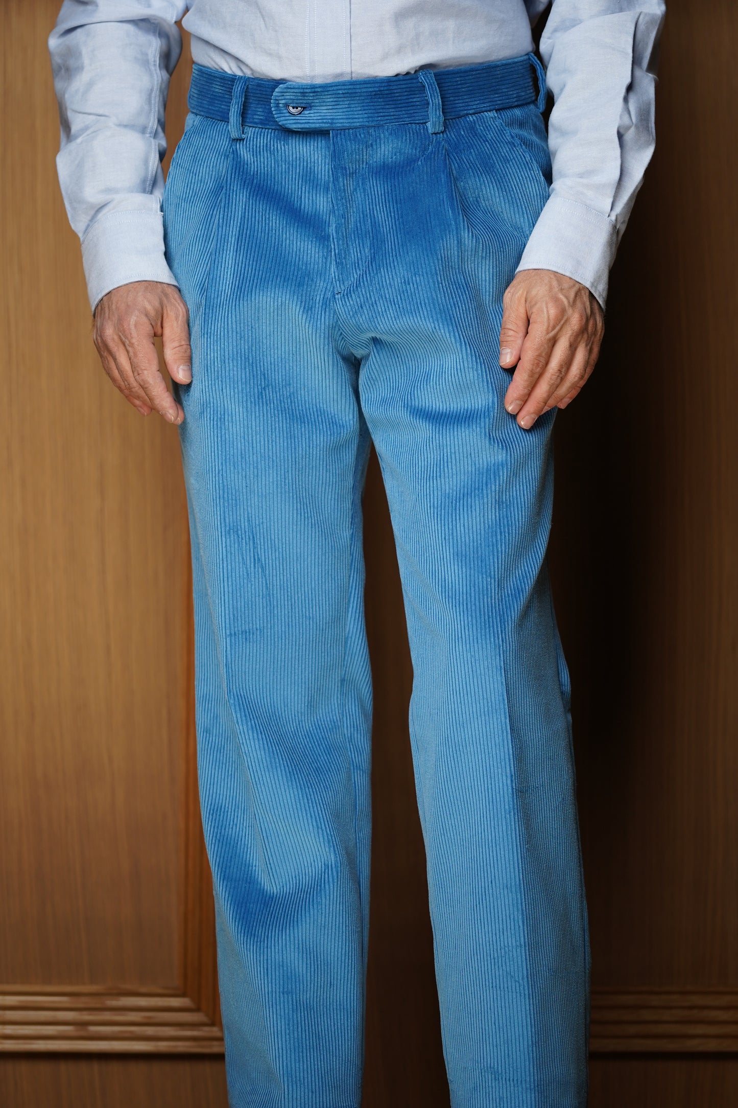 Pantalon en velours lourd à pinces