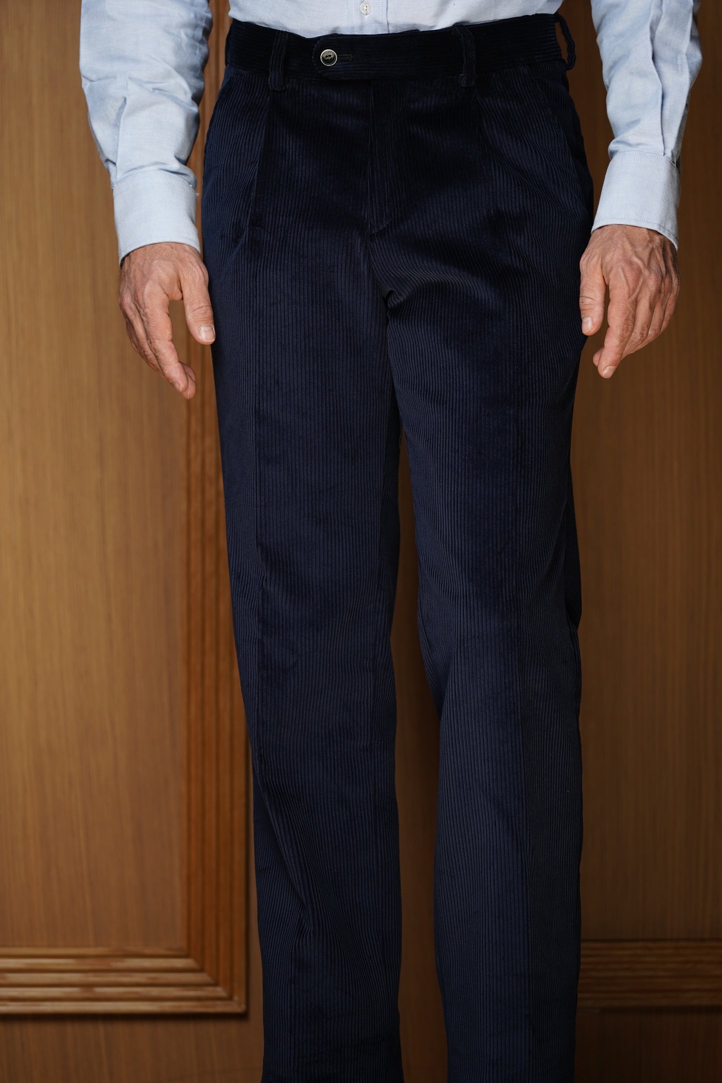 Pantalon en velours lourd à pinces