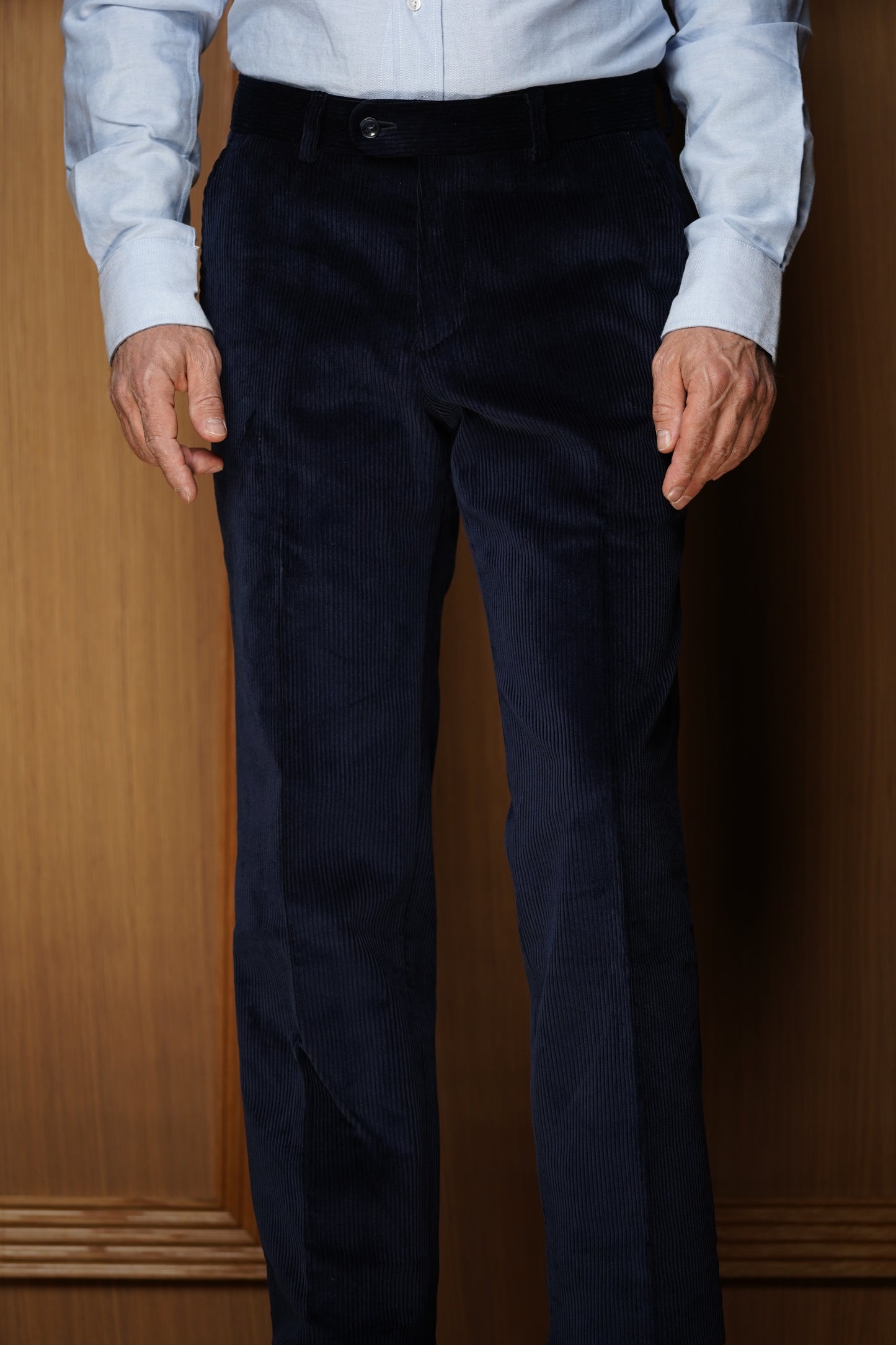 Pantalon en velours épaisseur classique sans pinces