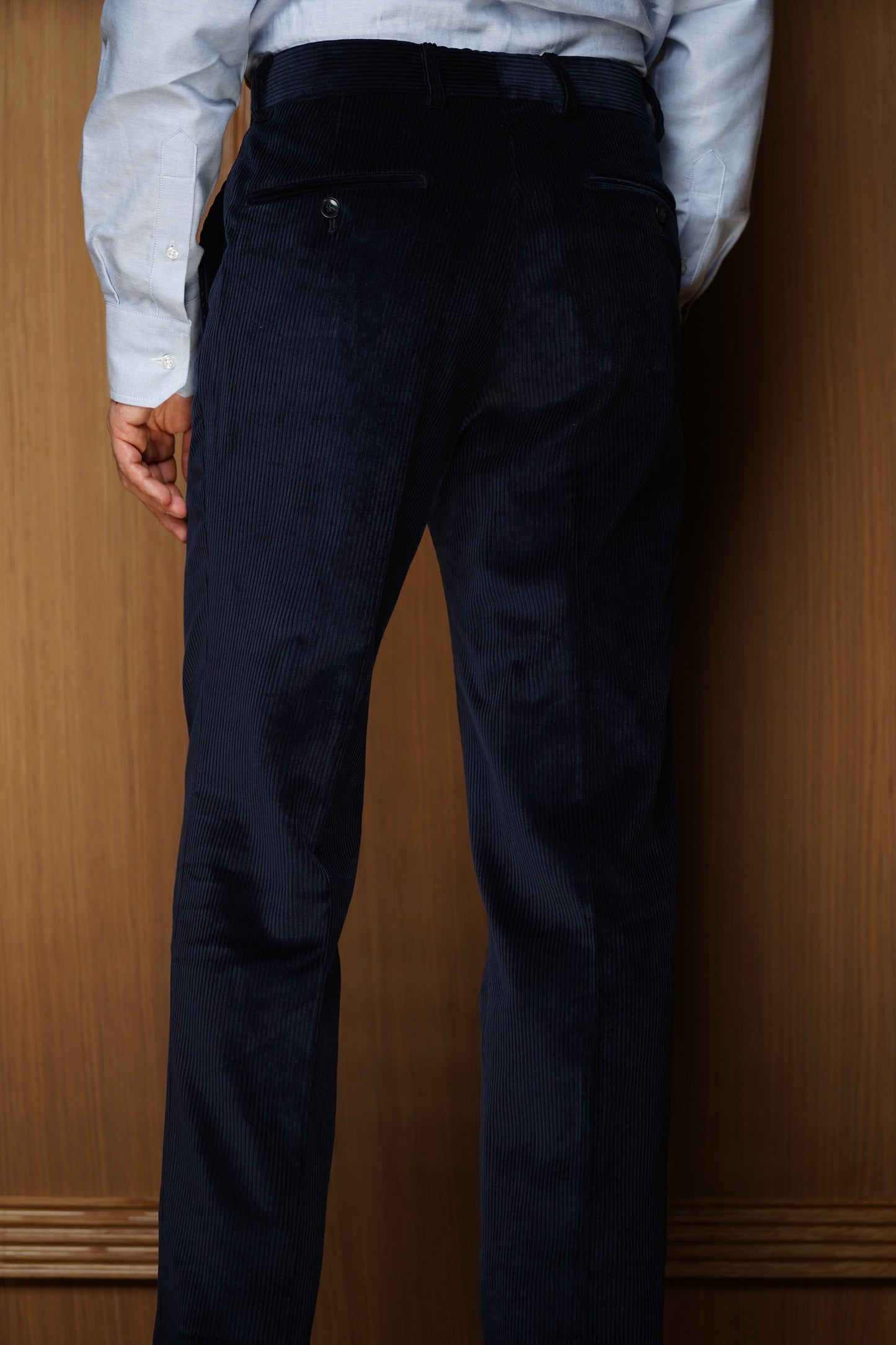Pantalon en velours épaisseur classique sans pinces