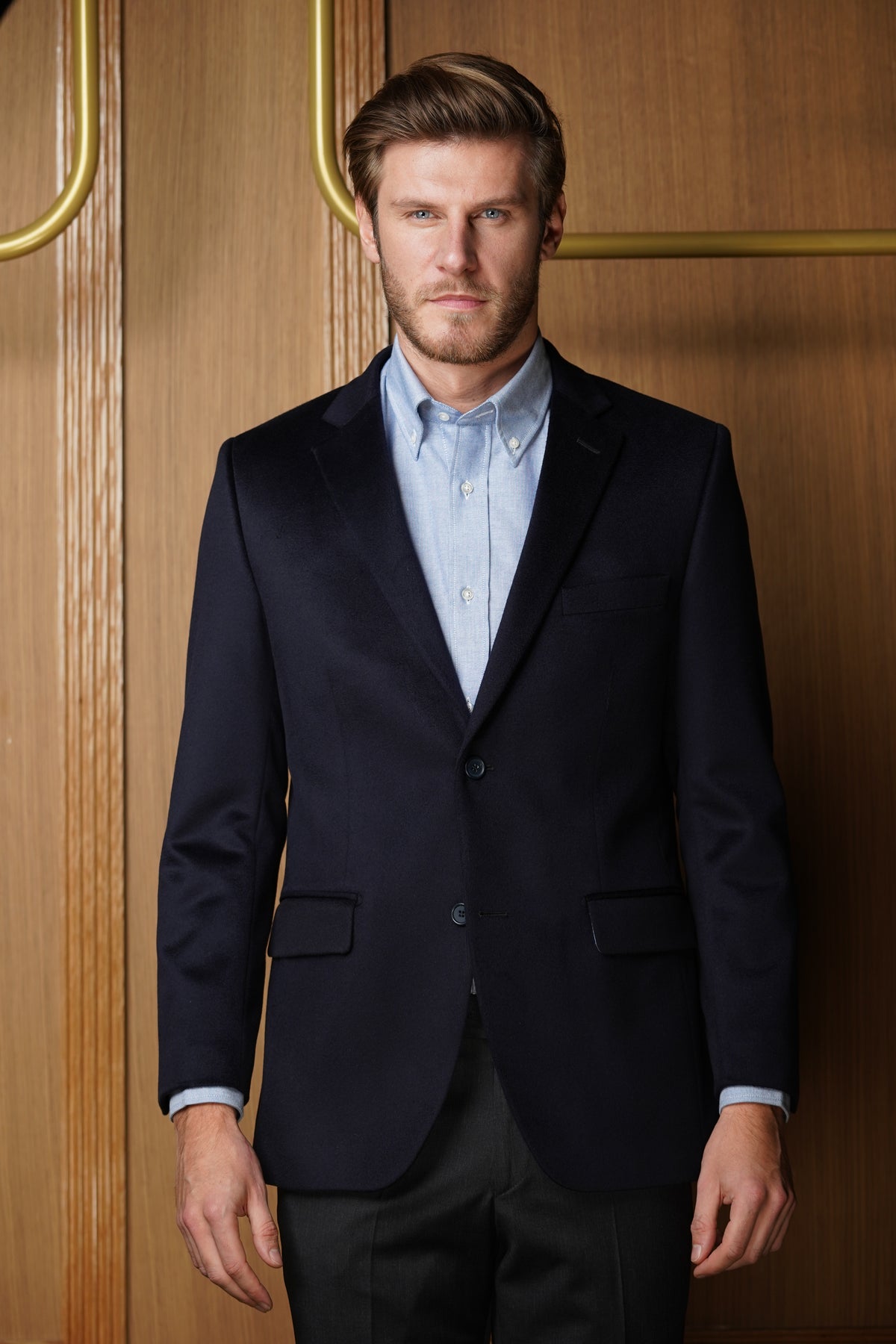 Veste bleu marine tradition 100 % cachemire VH704